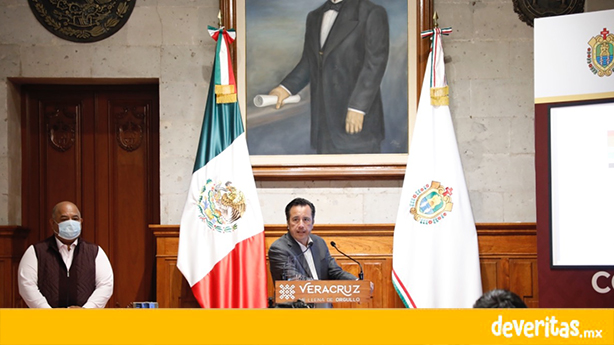 Para salvaguardar las elecciones de junio, Cuitláhuac proclama “Acuerdo Veracruz por la democracia 2021”