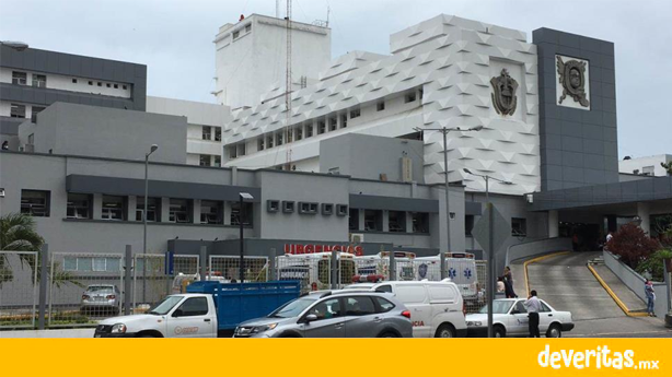 El Hospital de Alta Especialidad de Veracruz ya cuenta con el 100 por ciento de sus trabajadores vacunados contra covid
