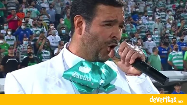 Pablo Montero cambia la letra al himno en el partido del Santos vs Cruz Azul y SEGOB lo sancionará