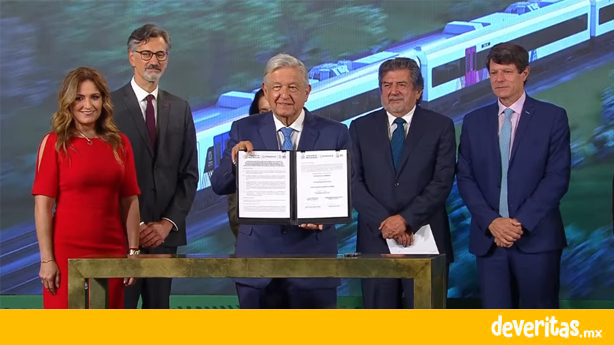 Gobierno federal firma contrato con empresas que construirán los vagones del Tren Maya