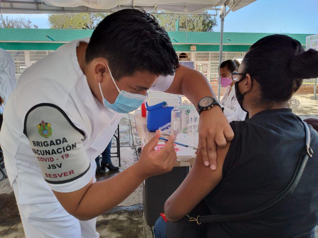 Vacunación COVID para sector de 18 y más en Xalapa se reanuda este miércoles