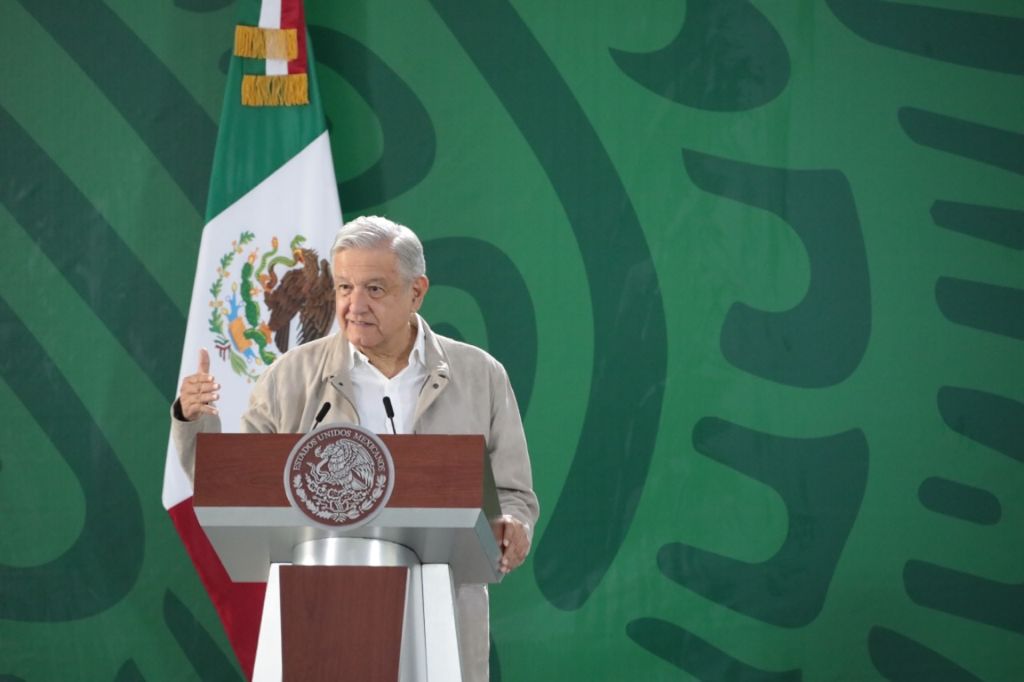 En Veracruz habrá regreso a clases, ya estamos atendiendo las escuelas afectadas: Presidente