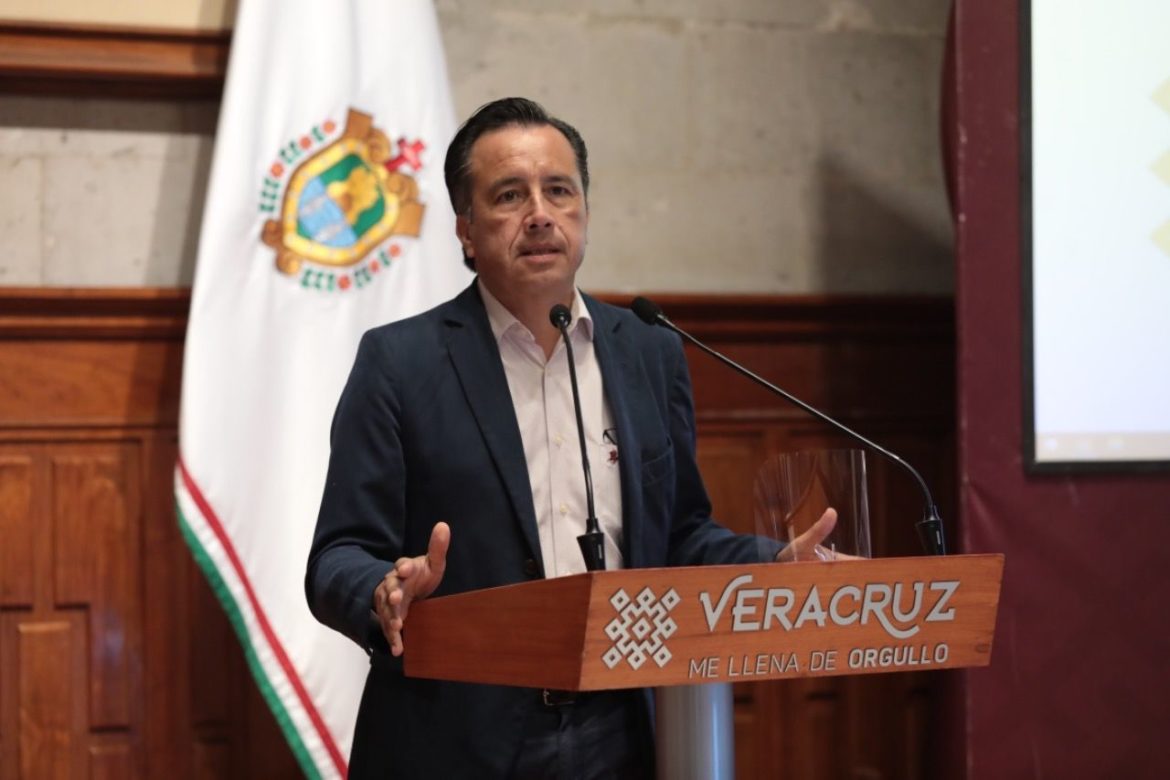 Confirma Gobernador que Veracruz avanzó a semáforo amarillo; anuncia nuevas sedes de vacunación