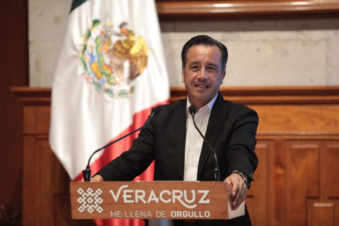 Disminuye deuda pública de Veracruz y mejora la calificación crediticia