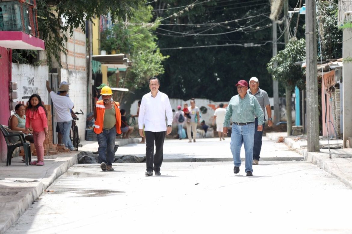 Cuitláhuac presume el avance de obra pública en Actopan