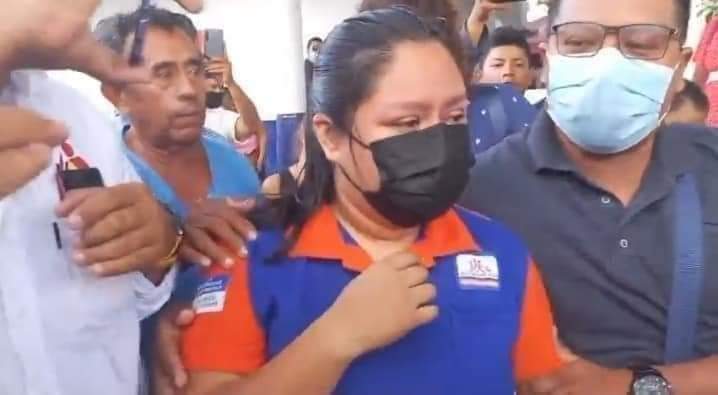 Liberan a trabajadora de Chedrahui detenida por robo tras depositar 40 mil pesos en cuenta de extraños