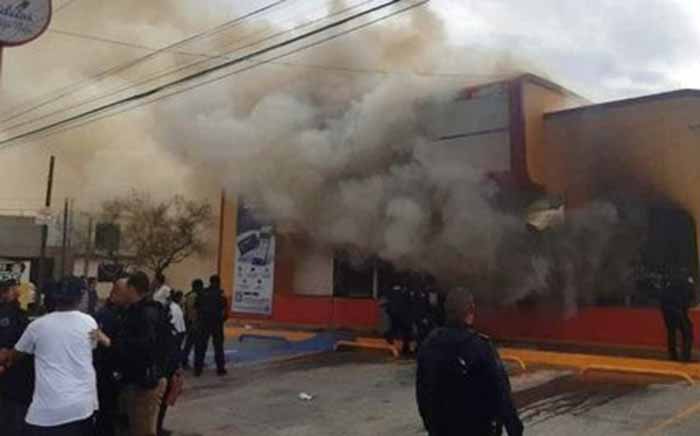 ¡11 muertos! Riña en penal de Ciudad Juárez termina en narcoviolencia contra comercios y civiles