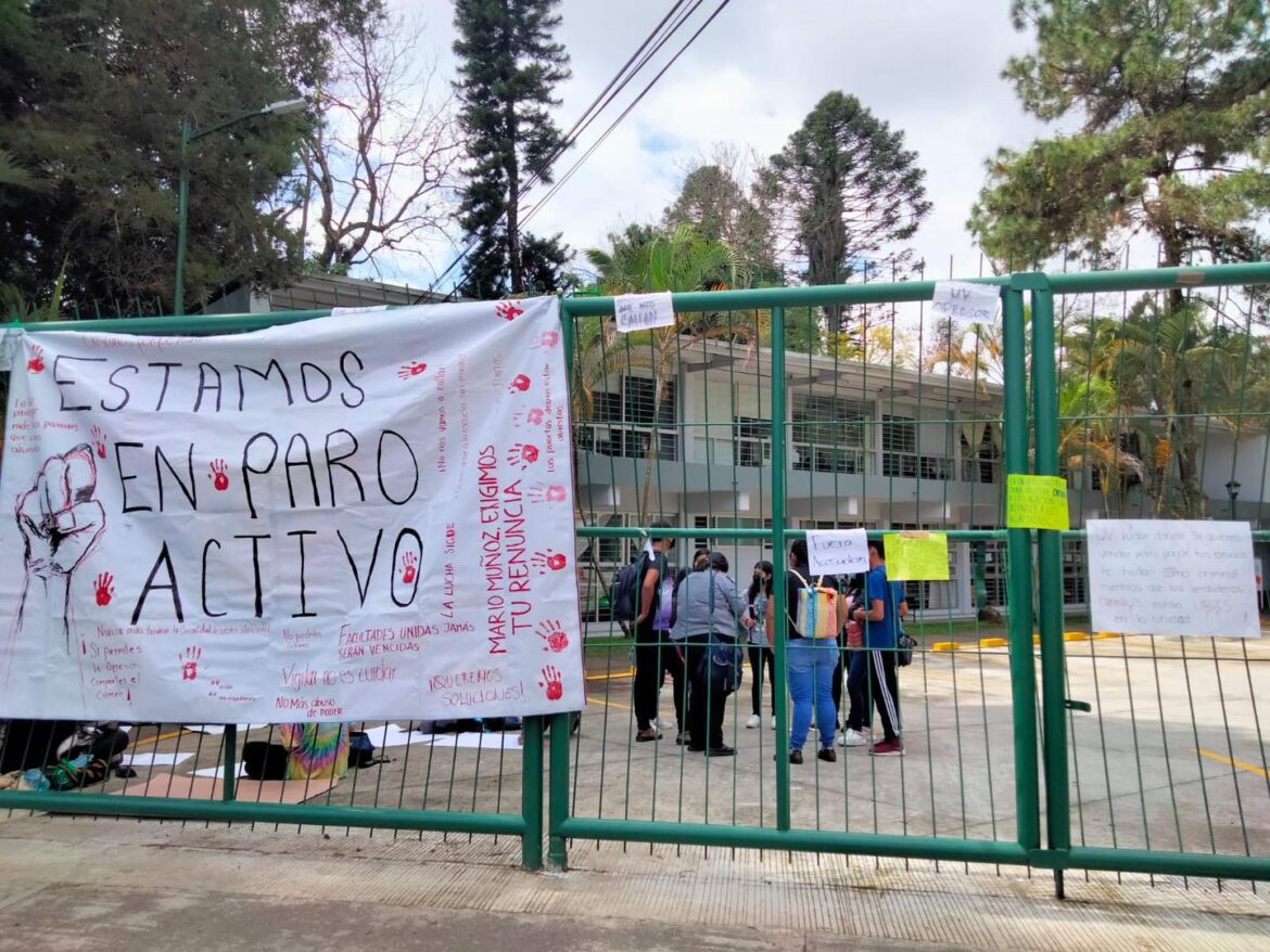 Estudiantes de la UV convocan a megamarcha en Xalapa para este jeves