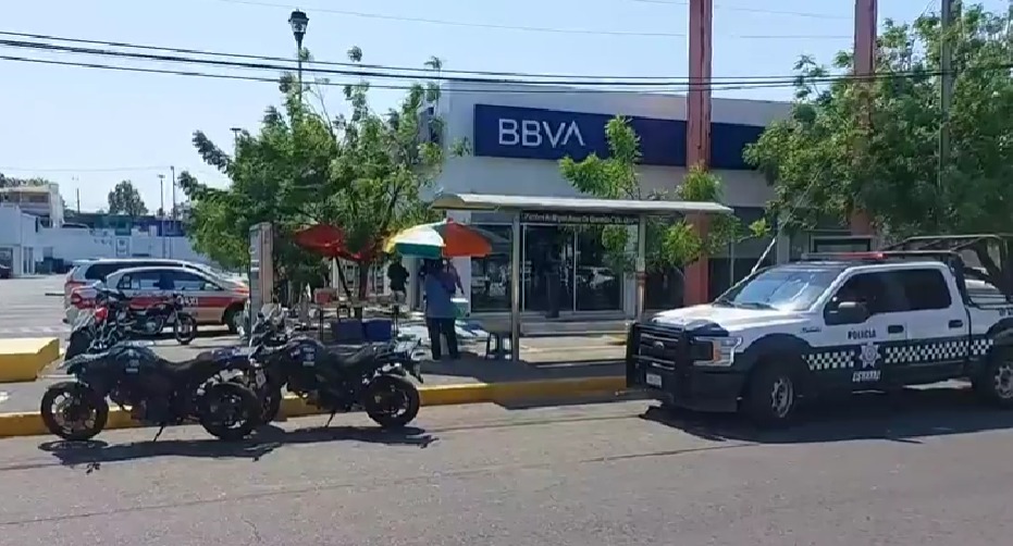 Sujetos armados asaltan banco en puerto de Veracruz
