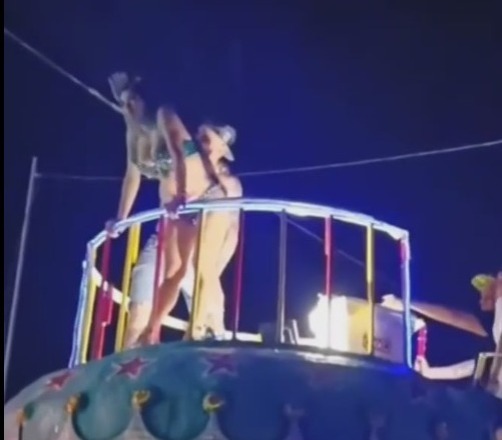 ¡No soportó! Se viraliza momento bochornoso de Yeri MUA en carnaval de Tihuatlán