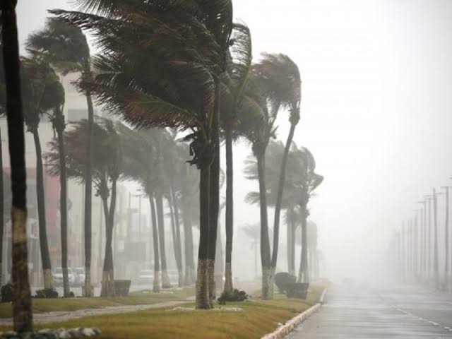 Nortazo en Veracruz, los vientos ya superan los 105 km por hora