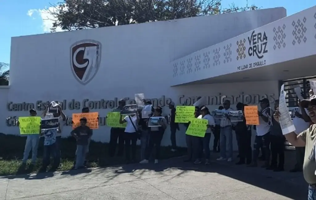 Representantes de camiones Saeta denuncian invasión de ruta en Veracruz