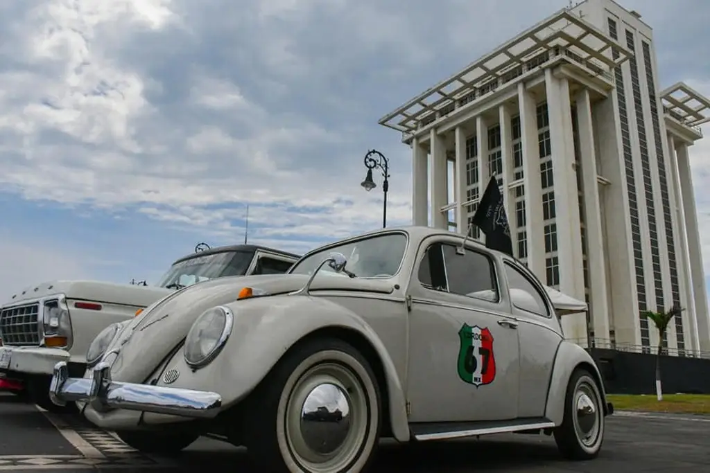 Realizarán caravana y exhibición de autos clásicos en Veracruz, este fin